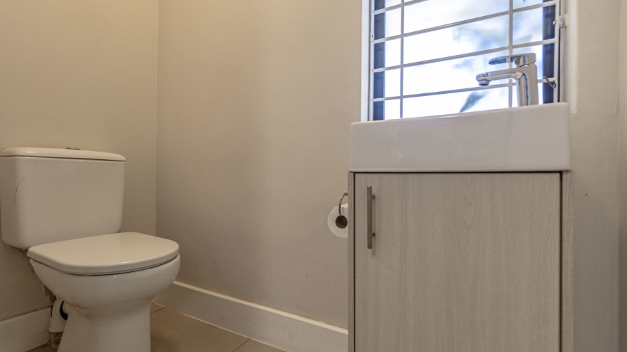 3 Bedroom Property for Sale in Heldervue Western Cape